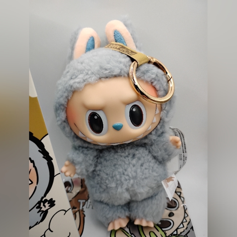 Popmart's Exciting Macaron Plush Keychain "Sea Salt Coconut" - Picture 3 of 4
